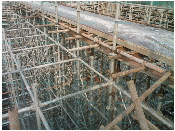 【建筑鋼管腳手架】遵守“安quan”方可趨近工程無憂！